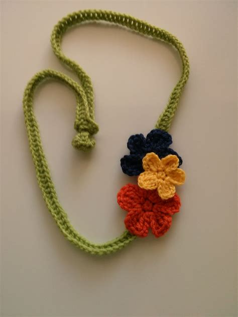 Patterns preceded by an plus sign (+) require free registration (to that particular pattern site, not to crochet pattern central) before viewing. Flower Necklace By Maya Kuzman - Free Crochet Pattern ...