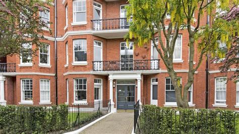 Flat For Sale In Albany Mansions Albert Bridge Road Sw11 Featuring A