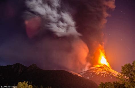 Volcano Villarrica Erupts In Southern Chile Villages Evacuated Daily