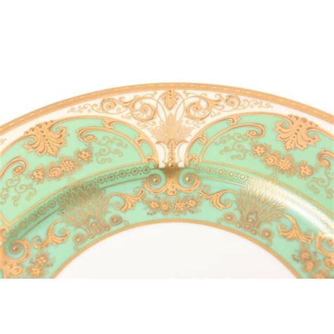 12 Elaborate Green And Raised Gold Encrusted Presentation Or Dinner