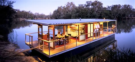 Houseboats Gallery Floating House Houseboat Living Water House