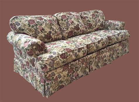 Uhuru Furniture And Collectibles Sofa In Floral Tapestry Upholstery