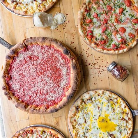 42 Of Chicago S Best Pizza Places Pizza Restaurants Urban Matter