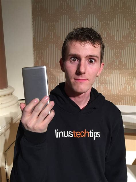 How Much Money Linustechtips Makes On Youtube Net Worth Naibuzz