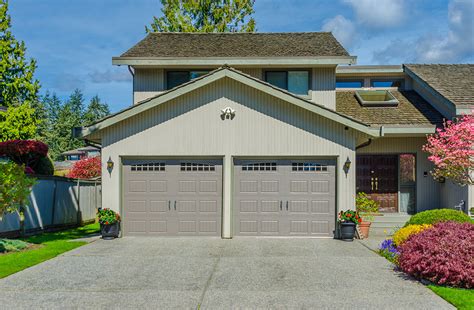 Simple storage to keep your valuables out of the elements. Guide to Standard Garage Dimensions - Homenish