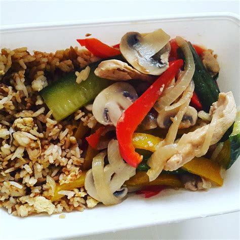 Tjap Tjoy kip met Surinaamse nasi