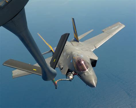 Photo F 35c First Inflight Refueling With Kc 135 Alert 5