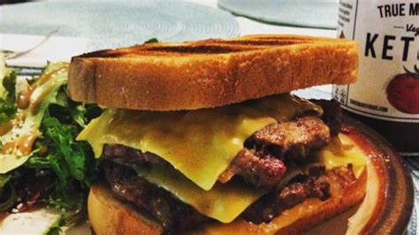 10 Succulent Venison Burger Recipes for Guaranteed BBQ Success