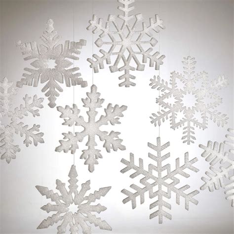 If you require a price for extra large polystyrene snowflakes larger then 600mm diameter then please send us your enquiry. Large Snowflake Decorations | 40 Snowflakes | The Snow People