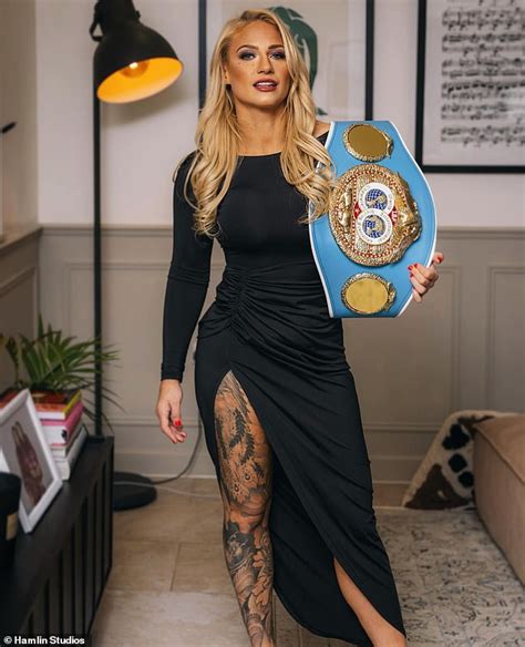 Exclusive Ebanie Bridges Will Get Punched By Social Media Influencer Elle Brook After The Leeds