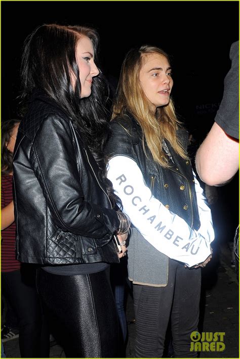 Cara Delevingne Reveals Her Eyebrow Secret I Make Sure Theyre There