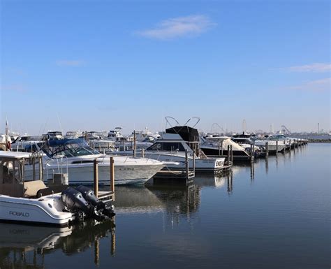 Son Rise Marina Hoty Marine Sandusky Ohio Marina