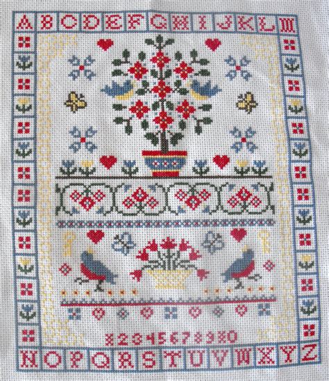 Your guide for all types of crafts. Ruby Murrays Musings: Vintage Cross Stitch Sampler