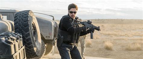 Sicario describes, with surgical precision, the fatal and bloody desecration of mexico as a result of its decades long cartel war. Sicario: Day of the Soldado movie review (2018) | Roger Ebert