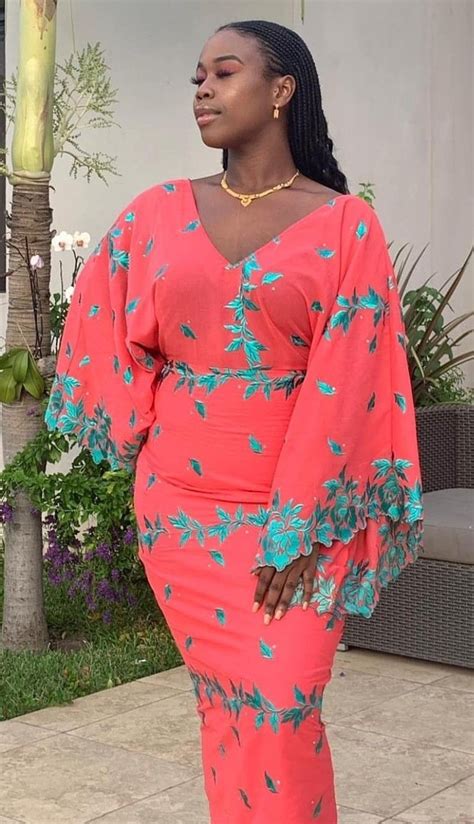 Find this pin and more on. Pin by Gbedzie Grace on African fashion (With images ...