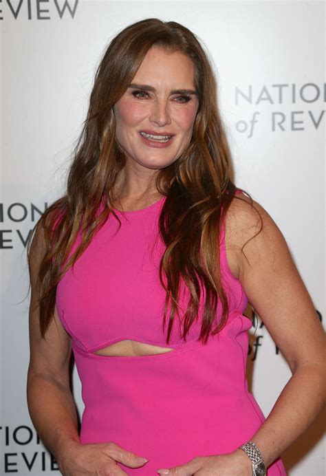 Brooke Shields At National Board Of Review Awards Gala In New York 01