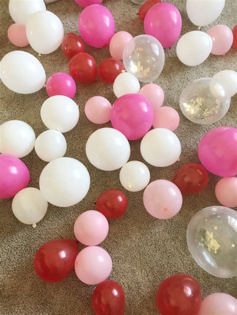 Howto make a balloon wall on a wall with tanya from ask me for a balloon! DIY Balloon Wall | Balloon wall, Balloons, Balloon diy
