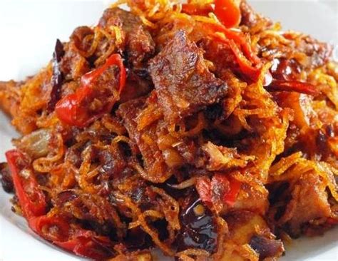 Resep masakan sambal goreng kentang termasuk dalam resep tradisional yang sangat terkenal sehingga ketinggalan jaman jika bumbu sambal goreng kentang. Di celah-celah kehidupan: RESEPI SAMBAL GORENG PENGANTIN