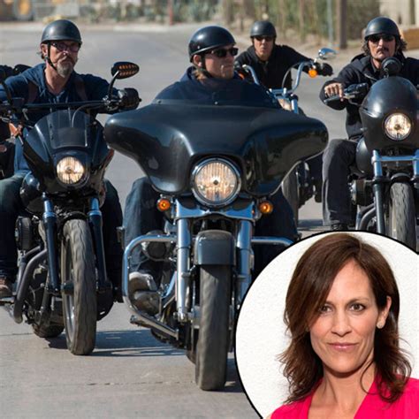 Annabeth Gish Joins The Cast Of Sons Of Anarchy E Online