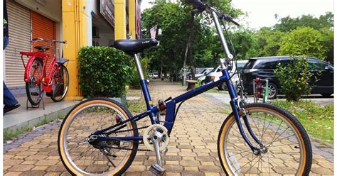 I've started bee biker three years ago with my partner jan havelka with the intention to build light bikes for kids. 20" Japan Preloved Unique 3Speed Folding Bike (Brand: L.L ...