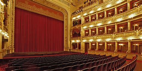 Social media ist meine zweite heimat. Theatre Listing - Prague Guide
