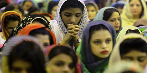 پاکستان مذہبی اقلیتوں سے تعلق رکھنے والی کم عمر لڑکیوں کی حفاظت کرے۔ ماہرینِ اقوام متحدہ
