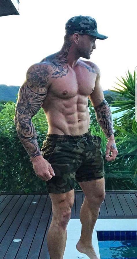 Muscle Boy Muscle Hunks Muscles Cool Tattoos For Guys Tattoo Guys