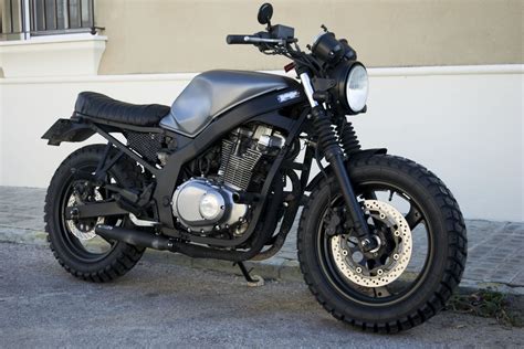 Corte chasis gs 500 tapas en malla cafe racer scrambler tracker bratstyle streetfighter síguenos en nuestras redes sociales como Suzuki GS 500 modificada a Scrambler - ForoCoches ...