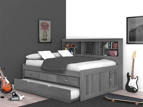 Buy Discovery World Furniture Full Daybed with 3 Drawers & Trundle