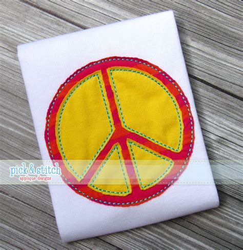 Peace Sign W 2 Fabrics 4x4 5x7 6x10 And 8x8 Includes Satin And Bean Finishes Applique Designs
