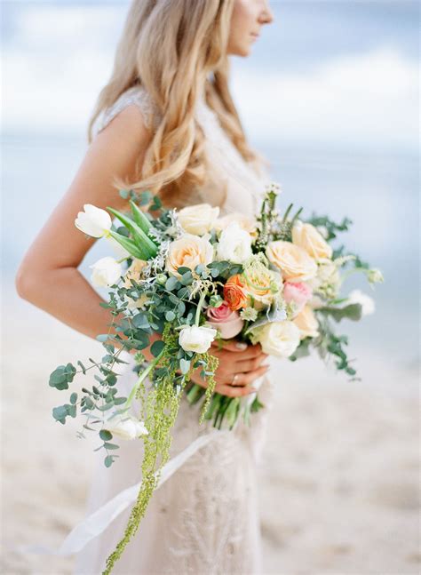 They are a symbol of spring, gentleness, joy, and the carrier of good mood. 21 Ideas for Your Tulip Wedding Bouquet | Tulip wedding ...