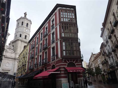 Valladolid is a reasonably large industrial city to the northwest of madrid. Photos d'une ville méconnue mais pourtant superbe qu'est ...