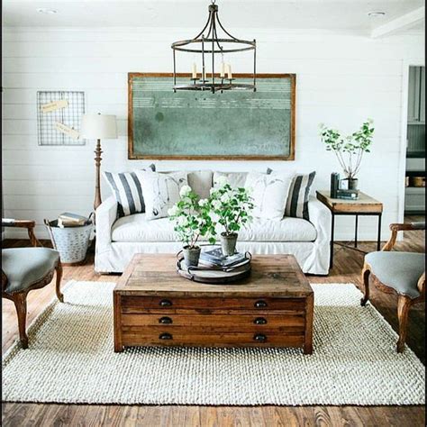 This colour is also available as chalk paint®. Let me show you how to use Beautiful Duck Egg Blue ...