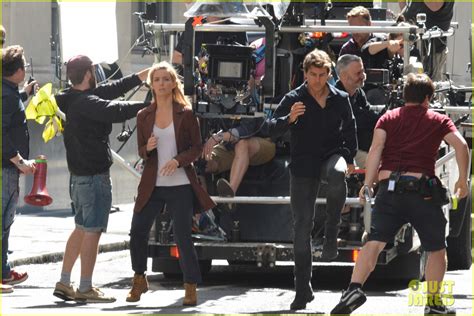 Tom Cruise Gets Back Into Action For The Mummy With Annabelle Wallis Photo 3708121