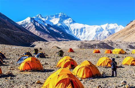 Mount Everest Biggest Ever Spring Clean Underway Lonely Planet
