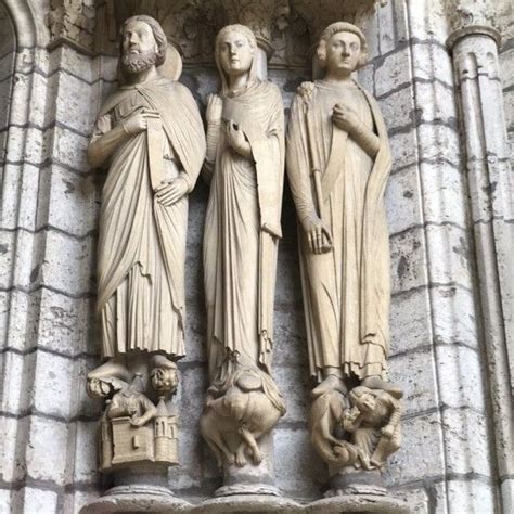 Statues Colonnes Cathédrale De Chartres © Jaimemonpatrimoine Art
