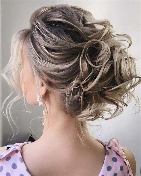 21 Big Messy Updo Hairstyles Hairstyle Catalog