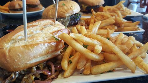 Guru's Top 5: Best Halal Burgers in Orlando - Halal Food Guru