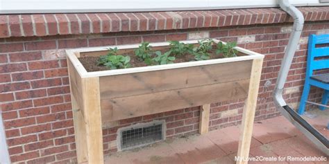 Remodelaholic Build An Elevated Planter Box And Save Your Back