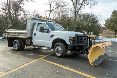 Used 2009 Ford F 350 Xl Super Duty With Snow Plowspreader For Sale