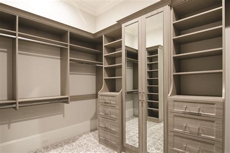 18 breathtaking custom closet systems shelves and related ideas