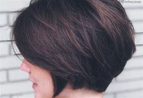 Here are 65 beautiful hairstyles for women over 60 that will give you the inspiration that you need. 17 Cute Short Layered Bob Haircuts That are Easy to Style