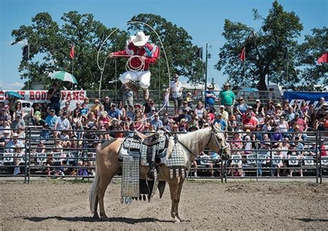 World Champion Trick Roper Gun Spinner To Be At Abilene Rodeo