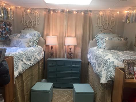 Samford University Dorm Room Decor