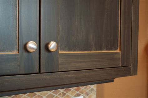 This process is often done when attempting to recreate european kitchen cabinetry or french country kitchen cabinets. Tips On Glazing Kitchen Cabinets - Painting - Page 2 - DIY ...