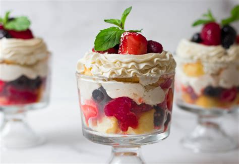 summer berry trifle g day soufflé