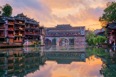 Complete Guide To Fenghuang Ancient Town In China Linda Goes East