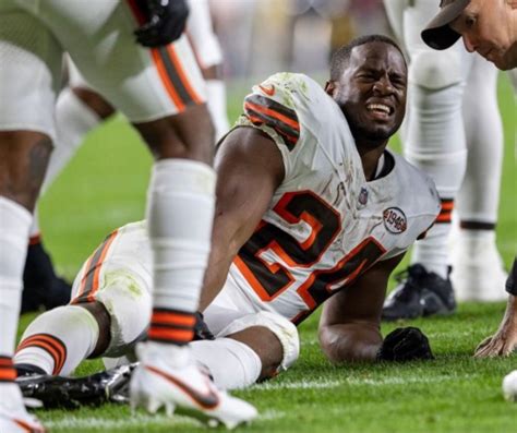 Emerging Story Browns Rb Nick Chubb Suffers Knee Injury Expected To