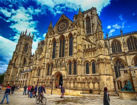 The Amazing History and Architecture of York Minster | Luxury Architecture