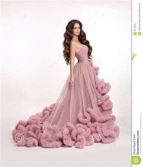 The lara dress in layered roses is made from the highest quality 97% cotton, 3% spandex cotton sateen and features a fitted bodice, and gathered petite length full skirt with deep pockets. Fashion Brunette Woman In Gorgeous Long Pink Dress Posing ...